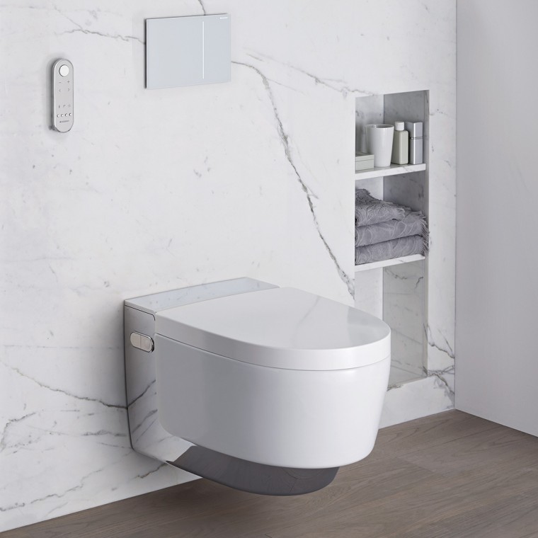 Ligipääsetav vannituba koos Geberit AquaClean Meraga Ligipääsetav vannituba koos Geberit AquaClean Meraga