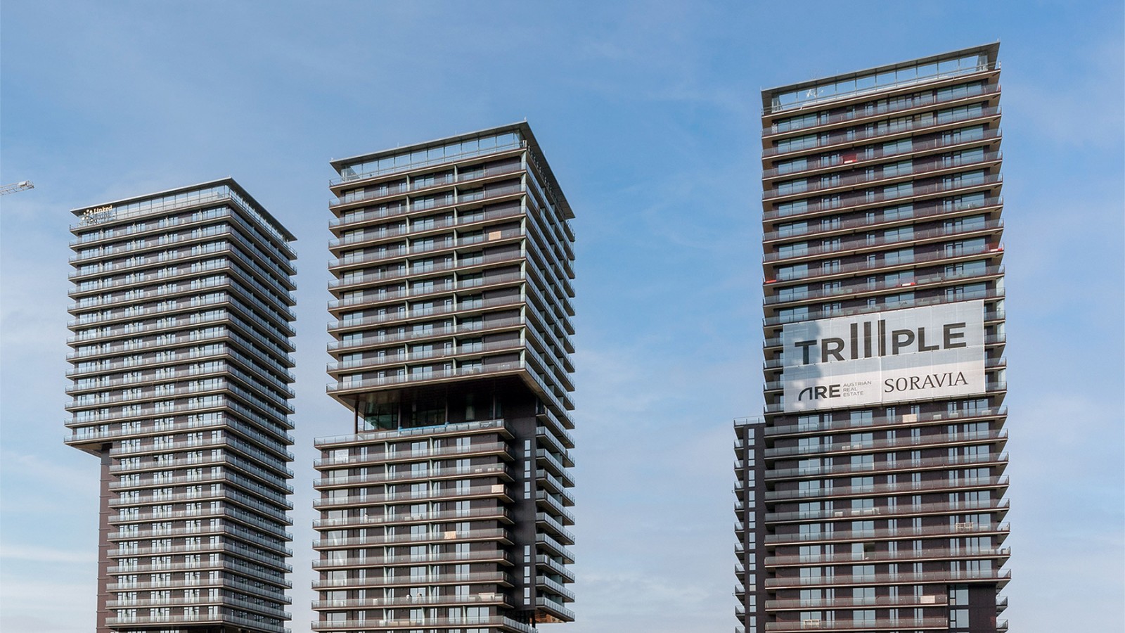 TrIIIple kolm torni vestlevad omavahel © Soravia TrIIIple kolm torni vestlevad omavahel © Soravia