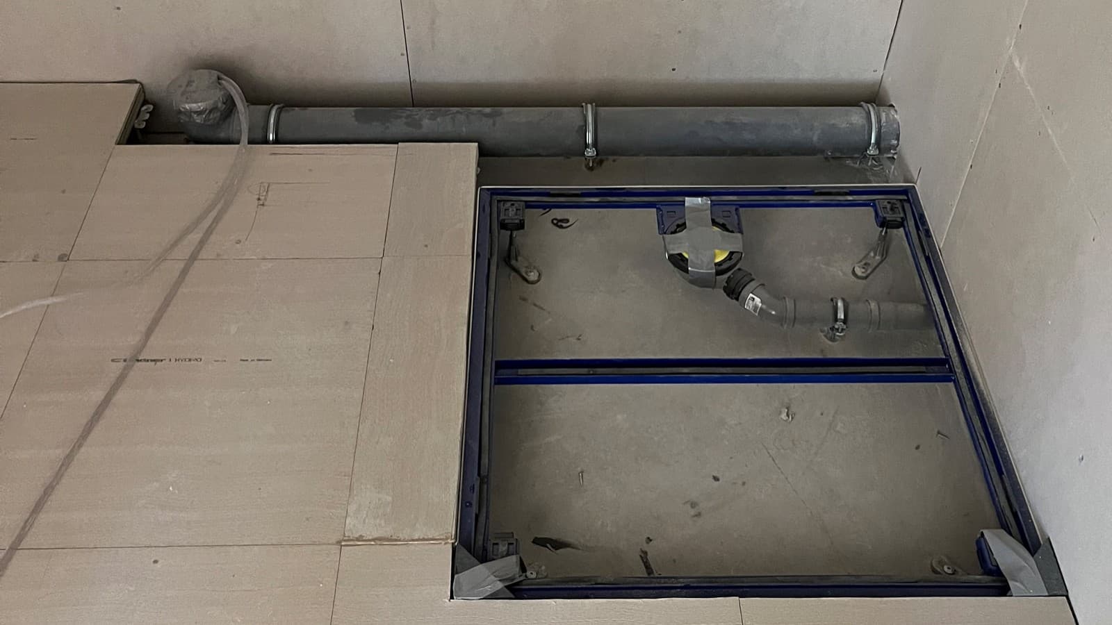 Geberit Sovent liitmikud ja Silent-db20 torud (© Siim Kingisepp) Geberit Sovent liitmikud ja Silent-db20 torud (© Siim Kingisepp)